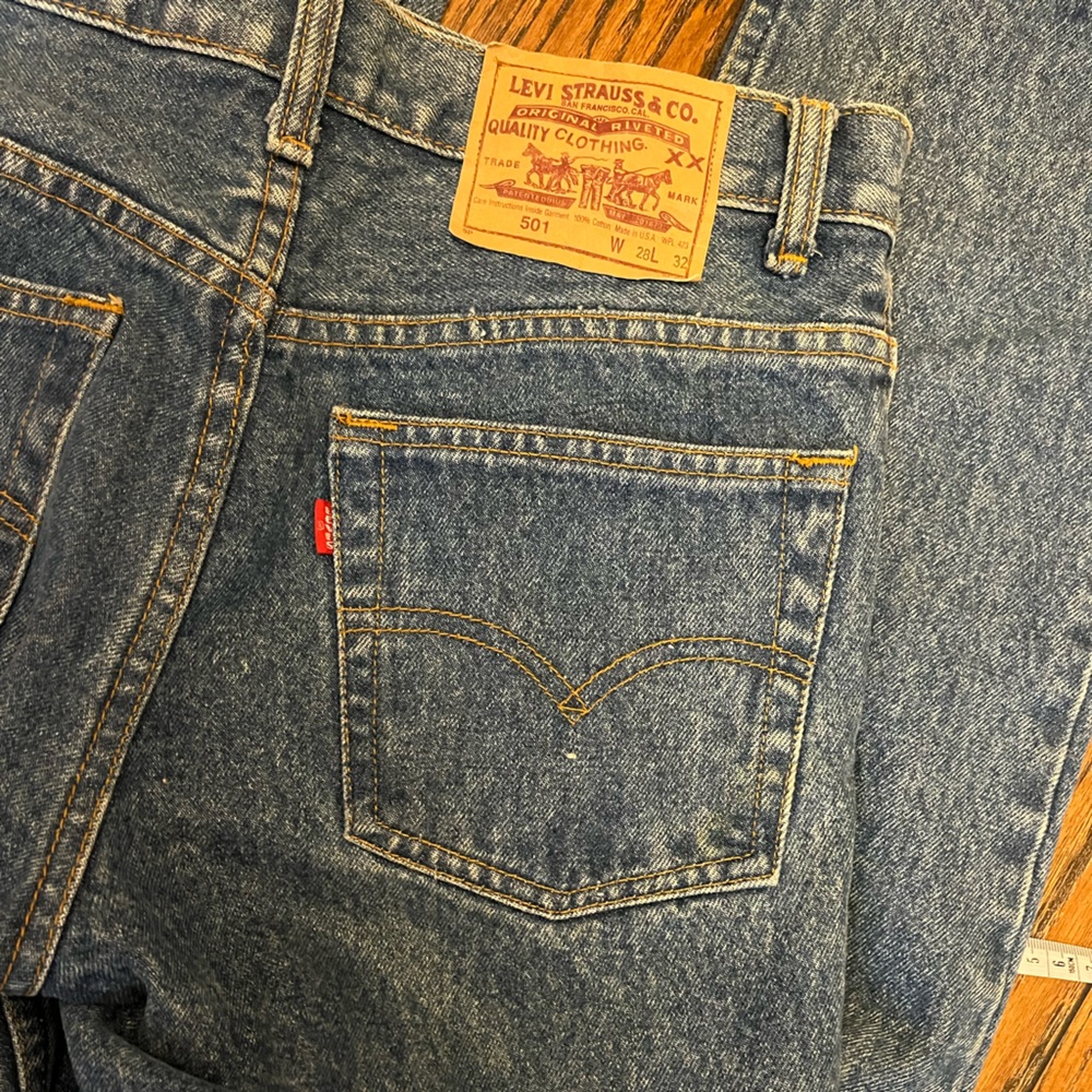 LEVIS 501 💙 - Picture 2 of 9